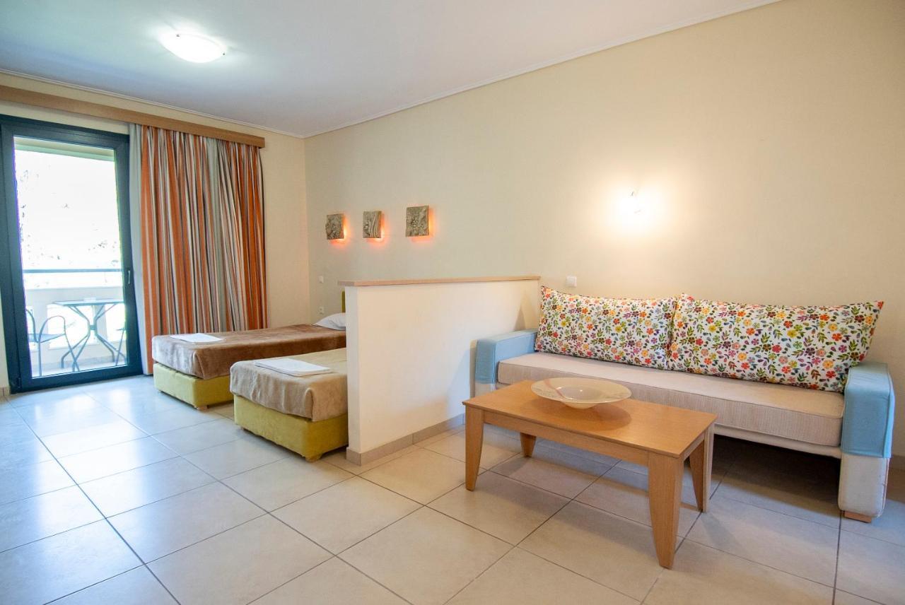 Aeolian Gaea Hotel スカラ・カロニス エクステリア 写真